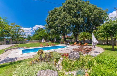 Villa Giovanna, a charming Villa with pool in a beautiful landscaped garden - Foto 48