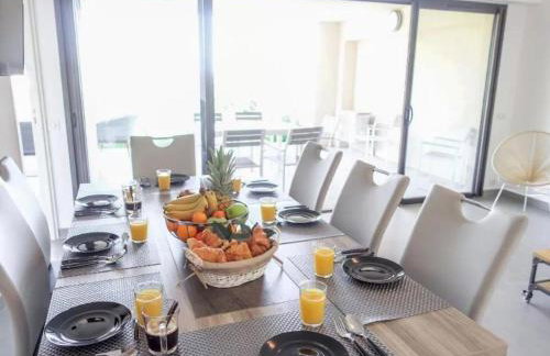 Solaneos propose magnifique T4 neuf sur le port avec Piscine CHAUFFEE - Foto 5