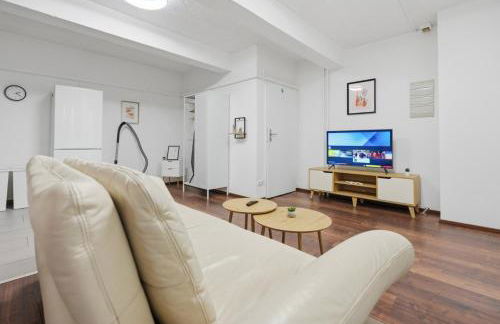 Yello Homes - Tiny Loft - 4 Personen - Flughafen - Foto 14