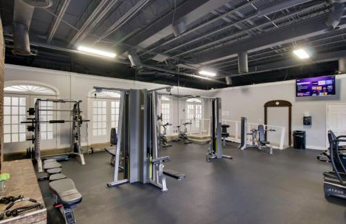 Charlotte Gem with Gym Near Hospitals and Park Expo - Foto 21