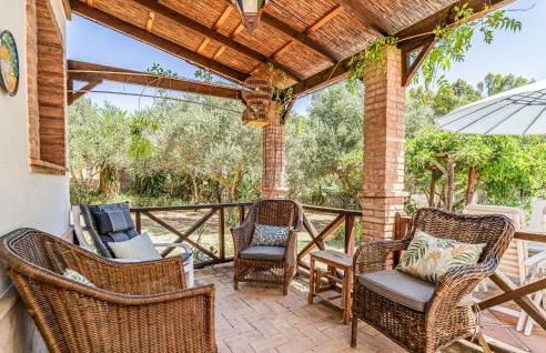 Gorgeous Home In Algodonales - Photo 2