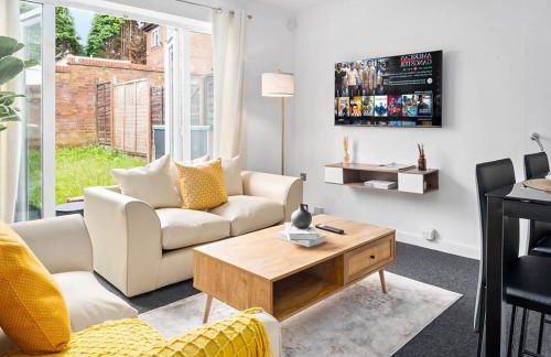 Modern Two Bed House - Garden - Parking - Smart TV - 2GMS - Foto 1