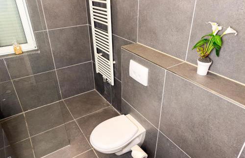 Ruhr Business Apartments Essen Apartment mit 8 Einzelbetten Privat Parkplatz - Foto 25