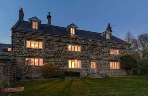 10 Bed Stunning House in village, with Hot Tub - Photo 70