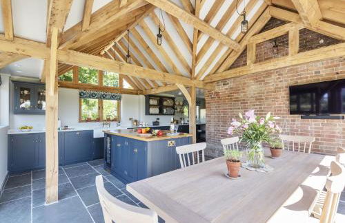 Hilltop Cottage - Photo 3