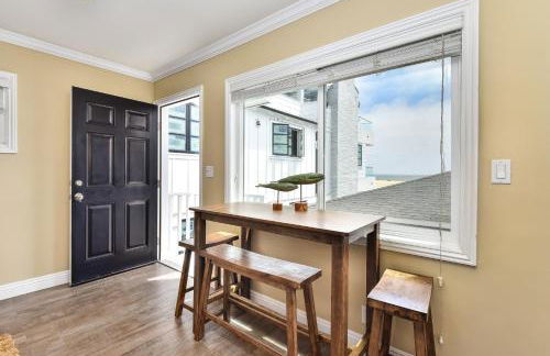 Oceanfront Back Home with View of the Sea - Photo 10