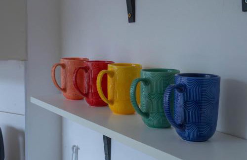 5BR House, Free Parking, Fast Wi-Fi, Sleeps 10 - Foto 11