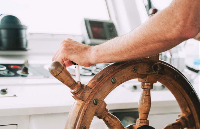 Southern Beaches Boat Tour - Photo 2