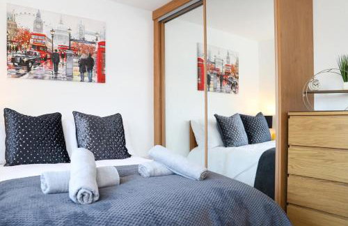 Colby House with Private Parking - Foto 8