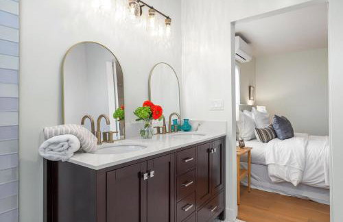 Quintessential SoCal indoor outdoor living with POOL - Foto 23