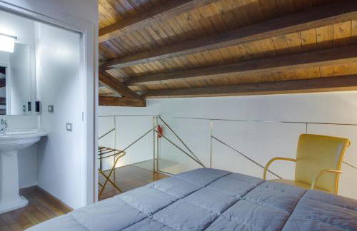 Right House - Characteristic Marina District - Photo 46