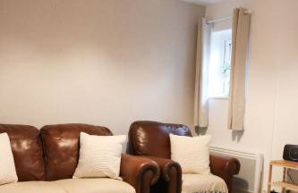 Britannia Lodge - Photo 9