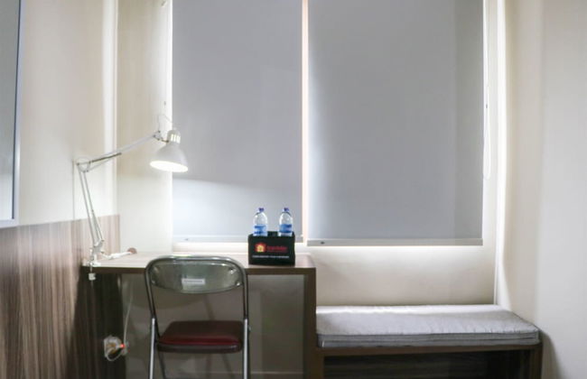 Modern Look and Homey Studio Apartment LRT City Jatibening - Foto 18