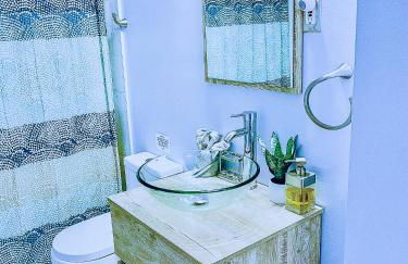 The Moose #3 - Modern Luxe Studio with Free Gated Parking & Wifi - Foto 4