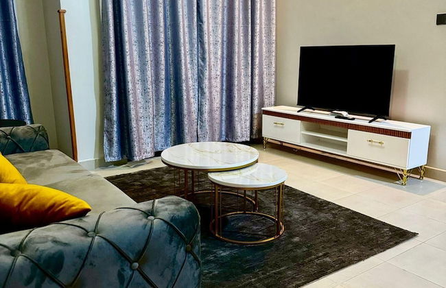 1 Bed-uganda-2people-wifi-closetocity-parking - Foto 1