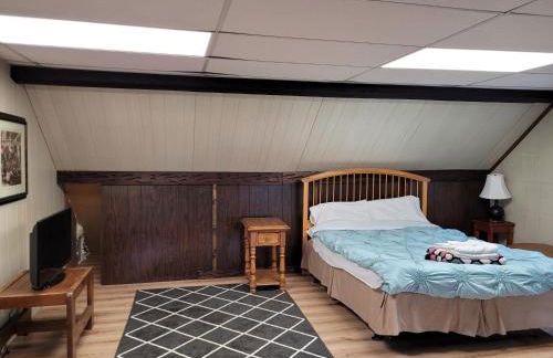 East Granby with AC and WiFi 3 minute to Bradley - Foto 18