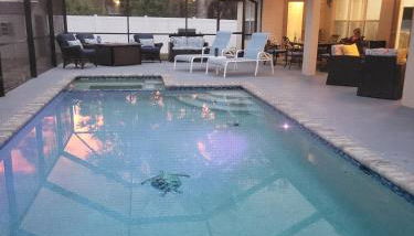 Spacious 4BR Retreat with Heated Pool & Spa home - Foto 5