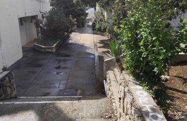 Ortopla Terrace Apartment Stinica - Photo 37