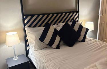 Grosvenor 126 Trendy Jesmond Whole Apartment - Photo 4