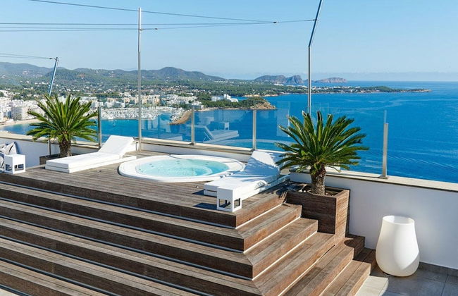 Lavish Villa With Infinity Pool and Views - Foto 30