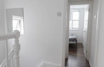 Comfortable Portsmouth home near Southsea beach great for group stays and contractors - Foto 16