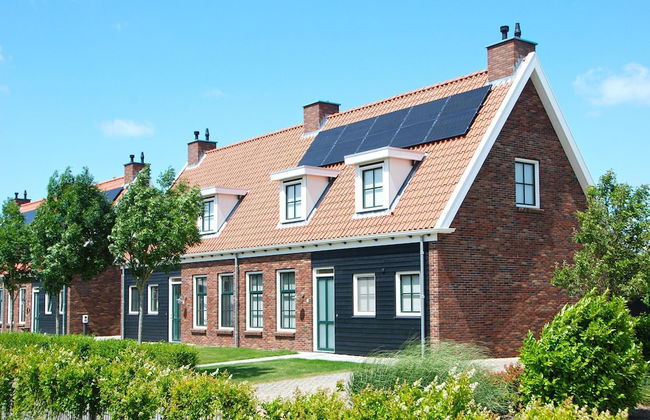 Holiday Home in Colijnsplaat by the Lake - Photo 1