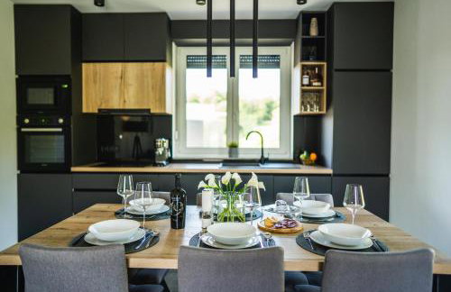 K Relax Place, Varaždinske Toplice, modern home with Sauna, Jacuzzi, WIFI - Foto 13