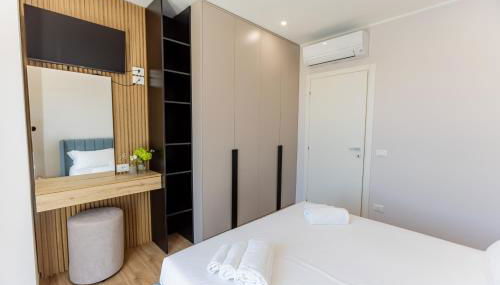 Luxury Seaside Escape - Aurum - Foto 5, wardrobe