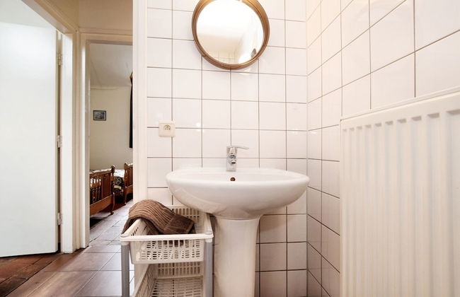 Lovely Holiday Home in Richelle With Barbecue - Photo 27