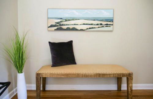 The Knocking Bird- Mins to CLE Clinic - Foto 19