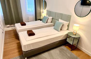 BIG New 7Rooms City Center APARTMENTS and Suites - Foto 24