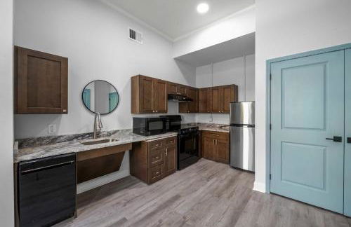 300 Laurel Lofts Unit 1 - Photo 4