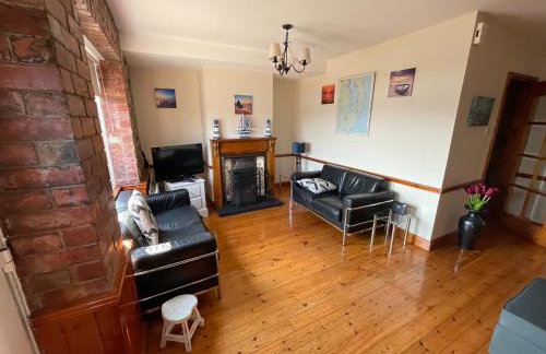 Lovely apartment overlooking the harbour and bay - Photo 15