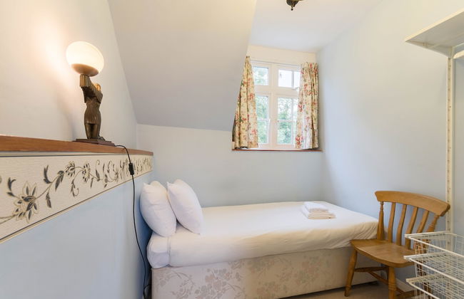 HOLIDAY HOME OF THE MONTH Finchley Sleeps 4 - Foto 7