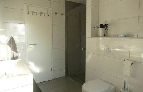 Ferienhaus TRAUM AM SEE mit Sauna und Whirlpool - Foto 18