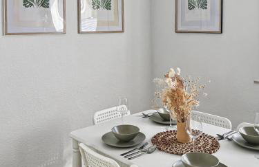 MEGHA Living - 2 Zimmer Appartments mit Küche - Zentral - Foto 55