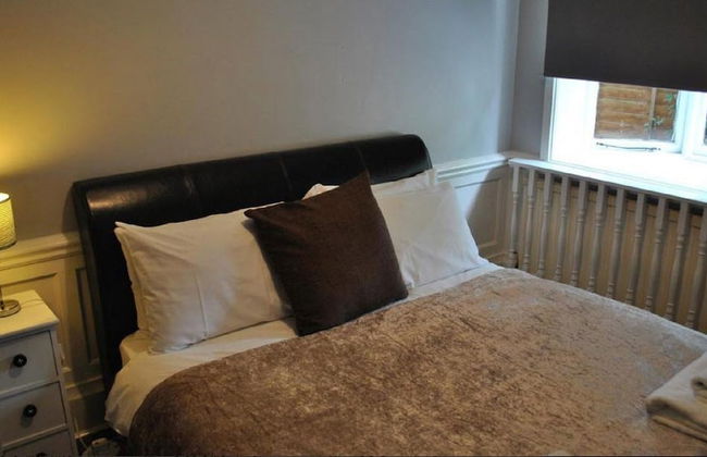 Abbey Lodge Self Catering Accommodation - Photo 9