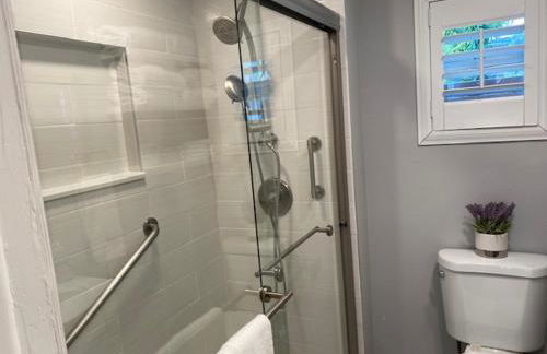 Modern 2/1 Apt near Midtown and Beaches - Foto 36