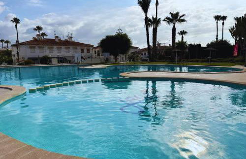 Maxx Suites Torrevieja - Bright and Stylish Studio with Pool Access, Lago Jardin - Foto 7