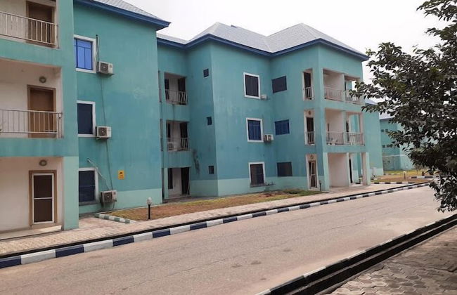 Heroes Luxury Apartments and Suites - Foto 35