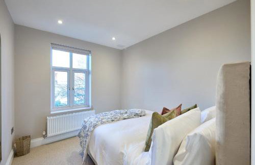 Stylish 4 bed home in Old Trafford next to MUFC - Foto 30