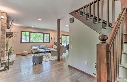 Updated Stroudsburg Home with Spacious Deck! - Foto 13