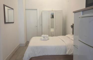 ESTUPENDO PISO a 3 min ESTACIÒN DE TREN MARIA ZAMBRANO Y BUS - Photo 24