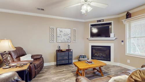 The Bears Den - Photo 4