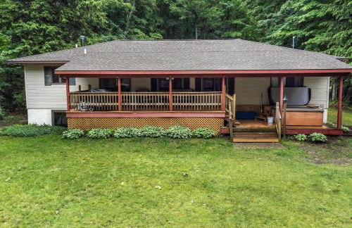 Lakeside Getaway includes Hot Tub pet friendly - Foto 26