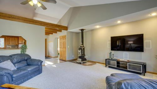 Peaceful Hibbing Getaway Heated Floors, Fire Pit! - Foto 4