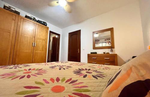 Almerimar Amplio Apartamento de 3 Habitaciones con Piscina, pista de padel, futbol y Garaje Cubierto para 2 Coches en Altas Entinas - Foto 46