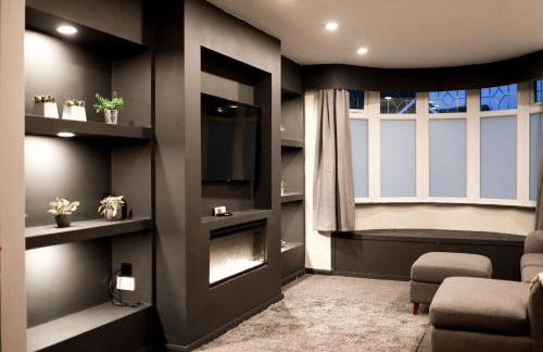 Whole House In Northampton - Photo 1