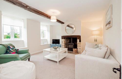 Farmhouse Retreat, 4 Bed, Pet Friendly - Photo 28