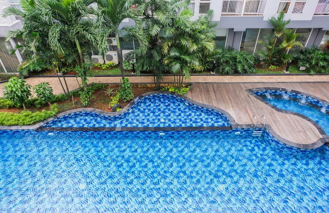 Best Place And Homey Studio Skylounge Tamansari Apartment - Foto 14